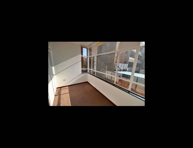 2 BEDROOM APARTMENT FOR SALE IN MARLANDS